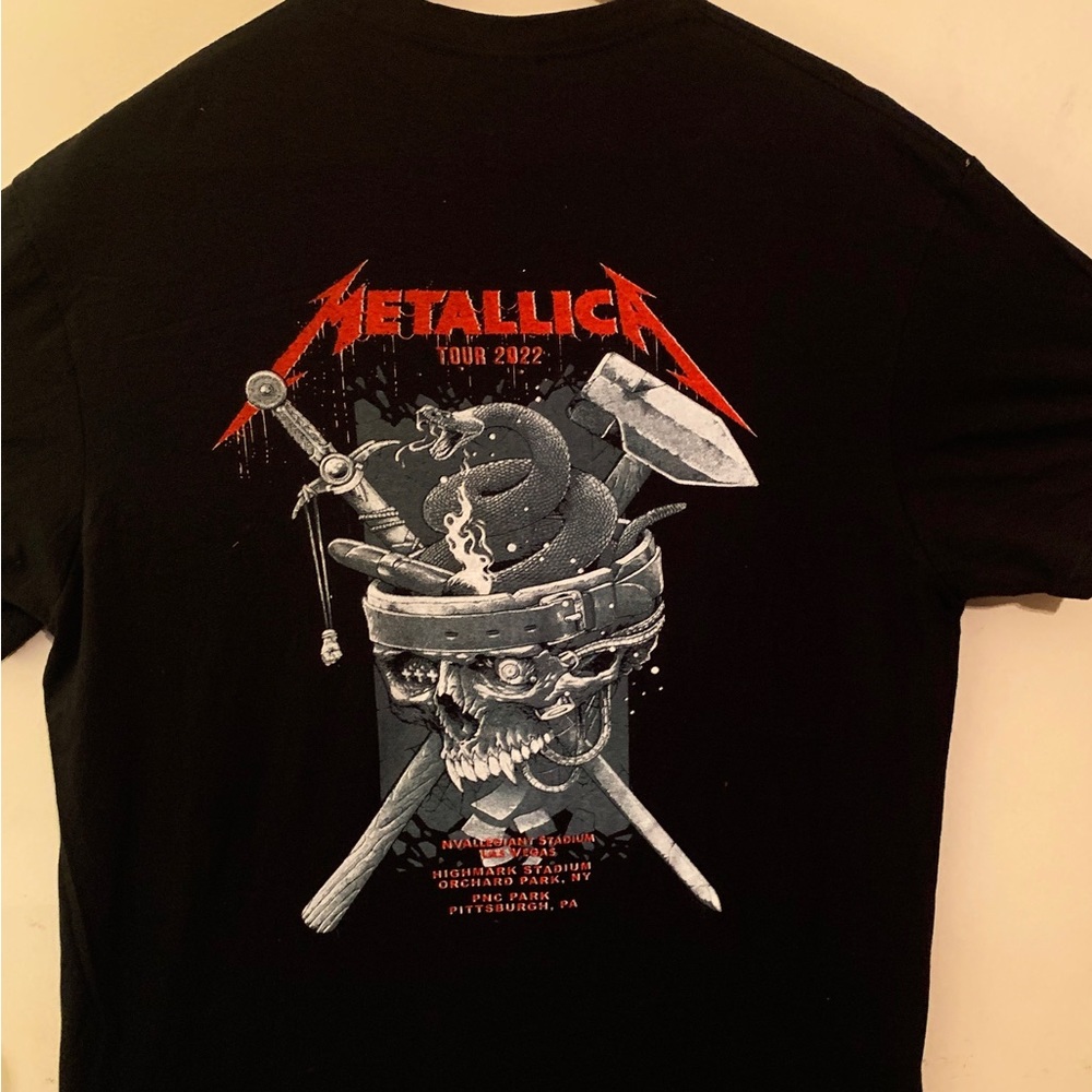 METALLICA TOUR MERCH 2022 - Picture 2 of 2